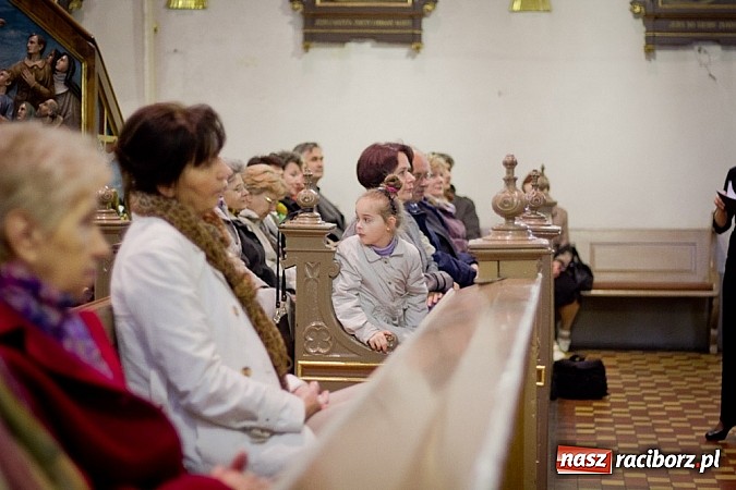 Zdjęcie w galerii na portalu naszraciborz.pl: TU ES PETRUS – wyjątkowy koncert w kościele farnym  wiadomości z regionu