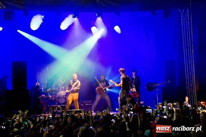 Zdjęcie w galerii na portalu naszraciborz.pl: Dawid Kwiatkowski z dużym poślizgiem na finał majówki w Nędzy  wiadomości z regionu