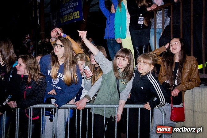 Zdjęcie w galerii na portalu naszraciborz.pl: Dawid Kwiatkowski z dużym poślizgiem na finał majówki w Nędzy  wiadomości z regionu