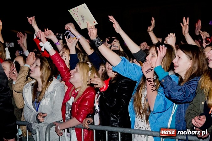 Zdjęcie w galerii na portalu naszraciborz.pl: Dawid Kwiatkowski z dużym poślizgiem na finał majówki w Nędzy  wiadomości z regionu