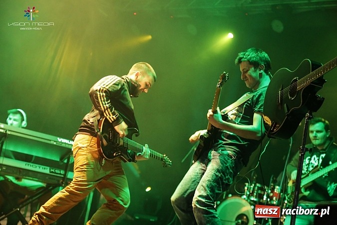 Zdjęcie w galerii na portalu naszraciborz.pl: Dawid Kwiatkowski z dużym poślizgiem na finał majówki w Nędzy  wiadomości z regionu