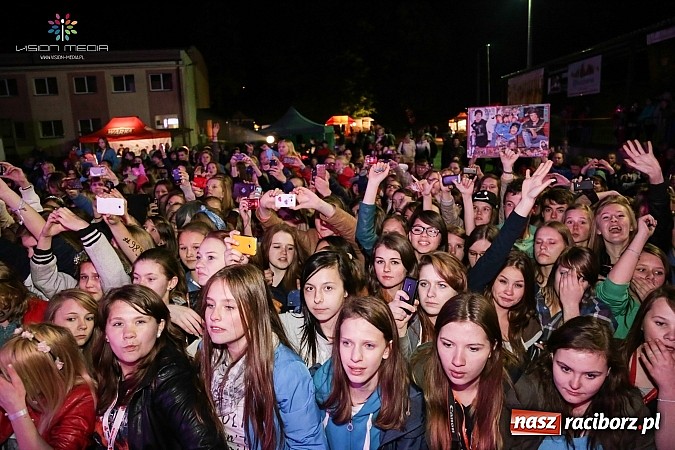 Zdjęcie w galerii na portalu naszraciborz.pl: Dawid Kwiatkowski z dużym poślizgiem na finał majówki w Nędzy  wiadomości z regionu