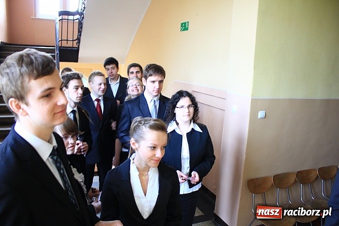 Zdjęcie w galerii na portalu naszraciborz.pl: Maturzyści z I LO najbardziej boją się Potopu wiadomości z regionu
