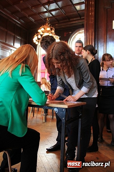 Zdjęcie w galerii na portalu naszraciborz.pl: Maturzyści z I LO najbardziej boją się Potopu wiadomości z regionu