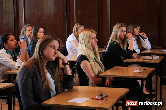 Zdjęcie w galerii na portalu naszraciborz.pl: Maturzyści z I LO najbardziej boją się Potopu wiadomości z regionu