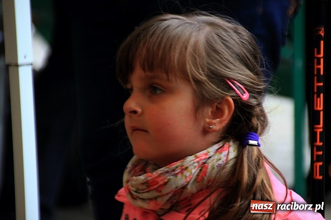 Zdjęcie w galerii na portalu naszraciborz.pl: Salvatore Esposito gwiazdą maj&oacute;wki w Wojnowicach wiadomości z regionu