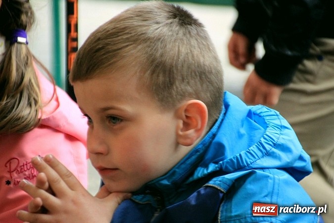 Zdjęcie w galerii na portalu naszraciborz.pl: Salvatore Esposito gwiazdą maj&oacute;wki w Wojnowicach wiadomości z regionu