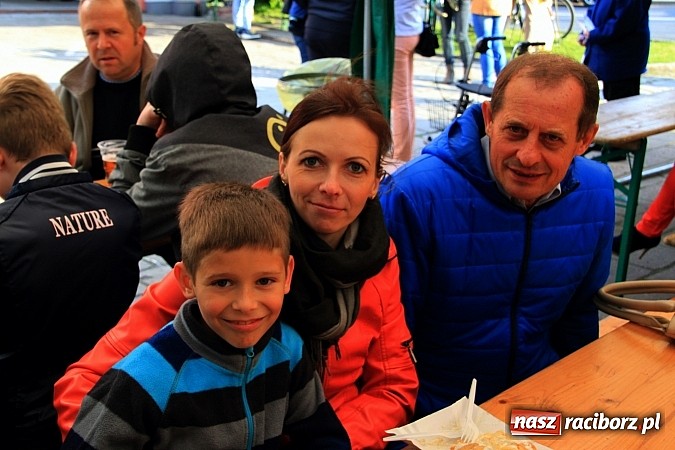 Zdjęcie w galerii na portalu naszraciborz.pl: Salvatore Esposito gwiazdą maj&oacute;wki w Wojnowicach wiadomości z regionu