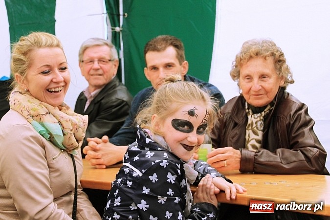 Zdjęcie w galerii na portalu naszraciborz.pl: Salvatore Esposito gwiazdą maj&oacute;wki w Wojnowicach wiadomości z regionu