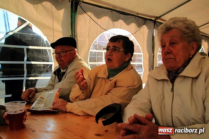 Zdjęcie w galerii na portalu naszraciborz.pl: Salvatore Esposito gwiazdą maj&oacute;wki w Wojnowicach wiadomości z regionu