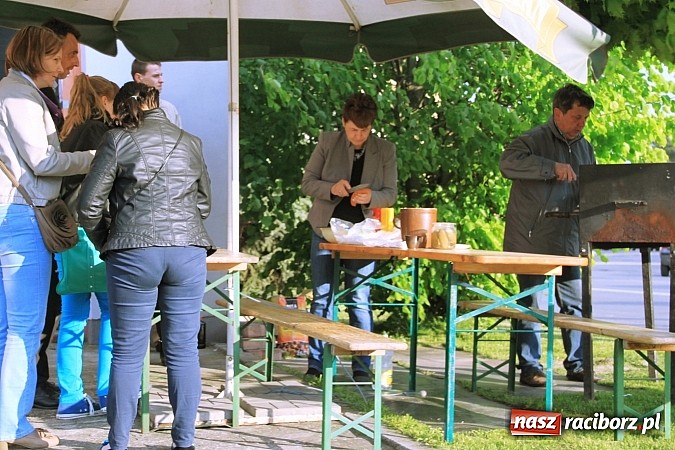 Zdjęcie w galerii na portalu naszraciborz.pl: Salvatore Esposito gwiazdą maj&oacute;wki w Wojnowicach wiadomości z regionu