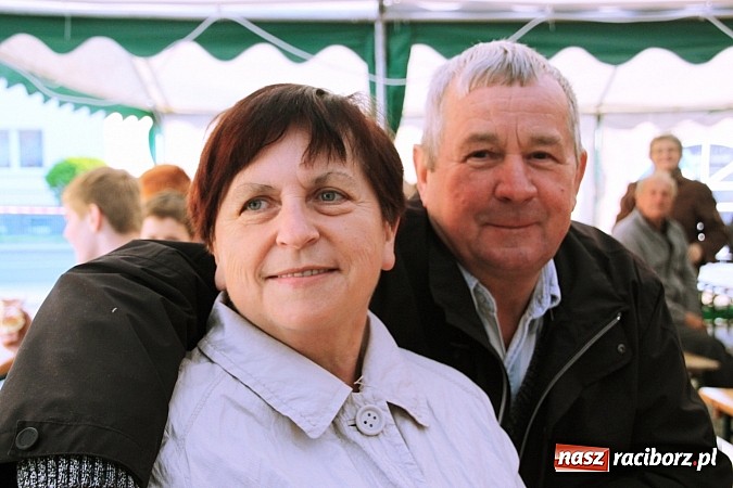 Zdjęcie w galerii na portalu naszraciborz.pl: Salvatore Esposito gwiazdą maj&oacute;wki w Wojnowicach wiadomości z regionu