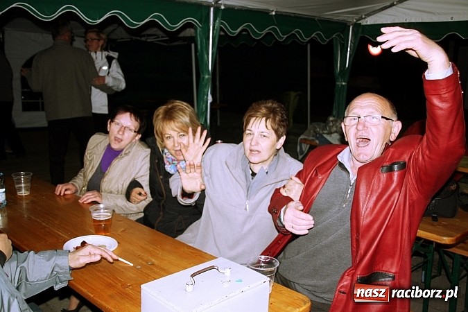 Zdjęcie w galerii na portalu naszraciborz.pl: Salvatore Esposito gwiazdą maj&oacute;wki w Wojnowicach wiadomości z regionu