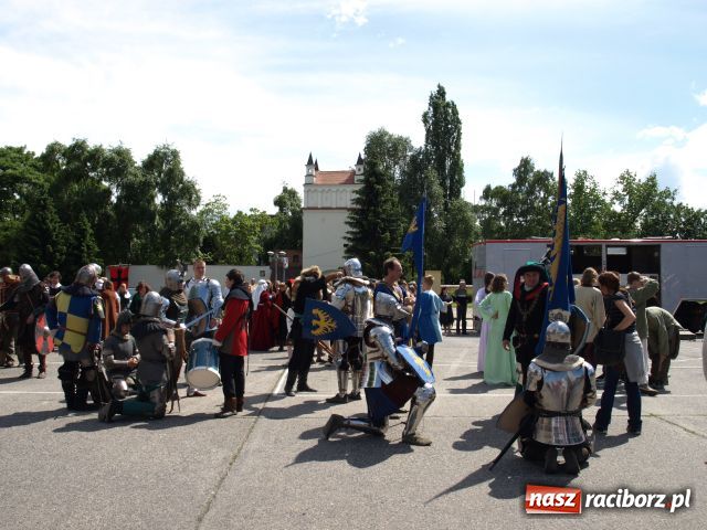 Zdjęcie w galerii na portalu naszraciborz.pl: Strasburger zagrał mnicha wiadomości z regionu