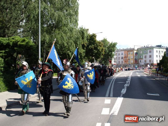 Zdjęcie w galerii na portalu naszraciborz.pl: Strasburger zagrał mnicha wiadomości z regionu