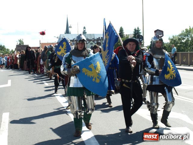 Zdjęcie w galerii na portalu naszraciborz.pl: Strasburger zagrał mnicha wiadomości z regionu