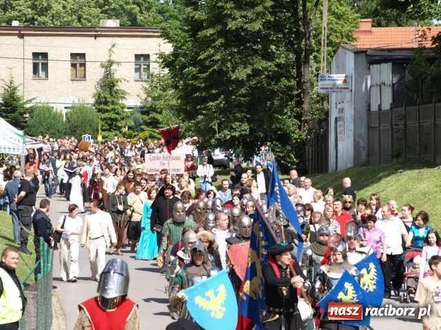 Zdjęcie w galerii na portalu naszraciborz.pl: Strasburger zagrał mnicha wiadomości z regionu