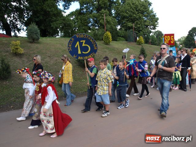 Zdjęcie w galerii na portalu naszraciborz.pl: Strasburger zagrał mnicha wiadomości z regionu