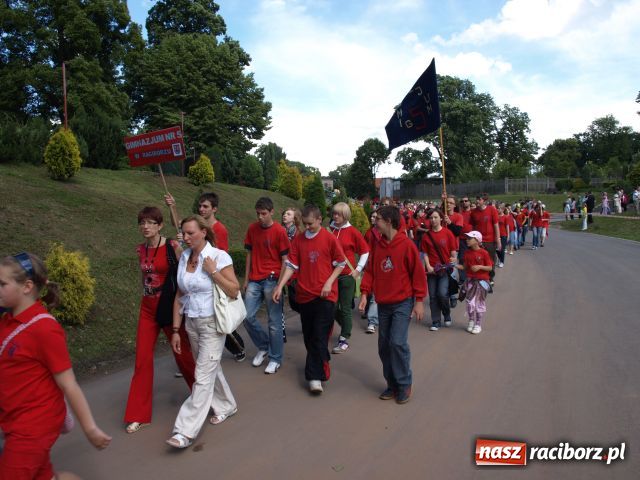 Zdjęcie w galerii na portalu naszraciborz.pl: Strasburger zagrał mnicha wiadomości z regionu