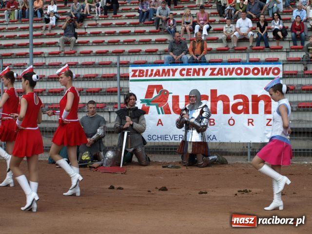 Zdjęcie w galerii na portalu naszraciborz.pl: Strasburger zagrał mnicha wiadomości z regionu
