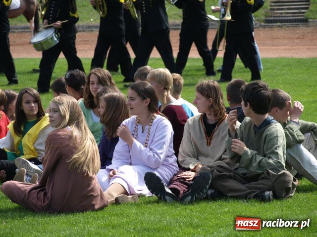 Zdjęcie w galerii na portalu naszraciborz.pl: Strasburger zagrał mnicha wiadomości z regionu