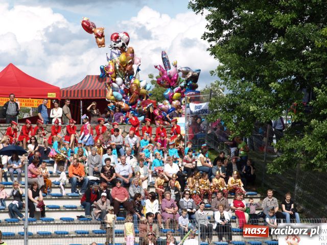 Zdjęcie w galerii na portalu naszraciborz.pl: Strasburger zagrał mnicha wiadomości z regionu