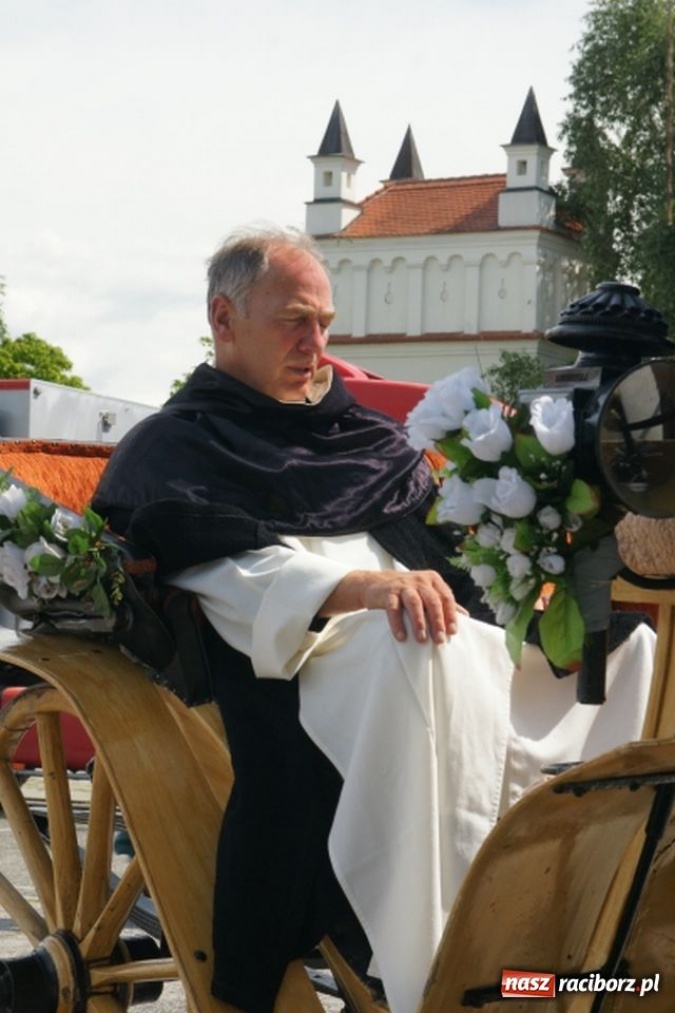 Zdjęcie w galerii na portalu naszraciborz.pl: Strasburger zagrał mnicha wiadomości z regionu