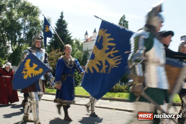 Zdjęcie w galerii na portalu naszraciborz.pl: Strasburger zagrał mnicha wiadomości z regionu