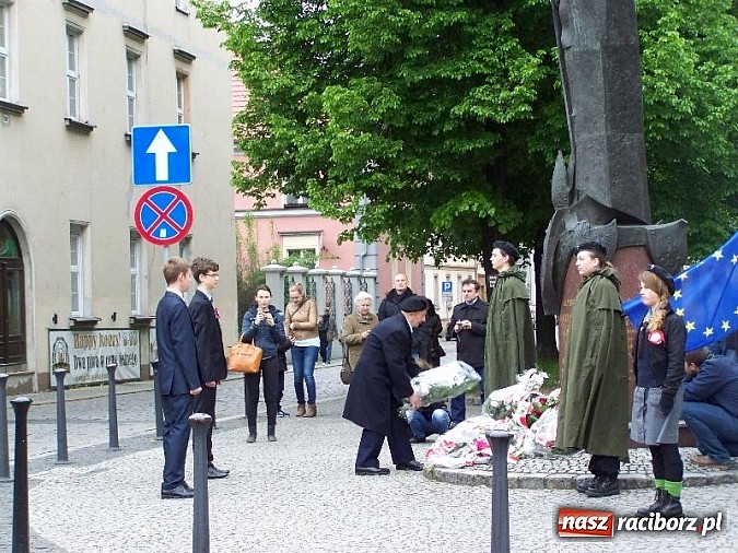 Zdjęcie w galerii na portalu naszraciborz.pl: Obchody Święta Konstytucji 3 Maja w G5 wiadomości z regionu