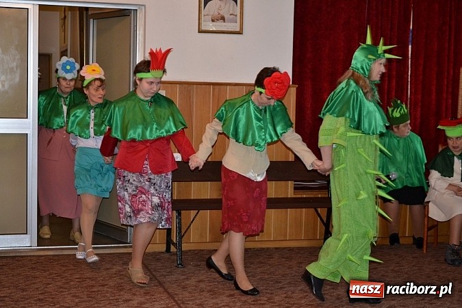 Zdjęcie w galerii na portalu naszraciborz.pl: 50-lecie Domu Pomocy Społecznej Różany Pałac wiadomości z regionu