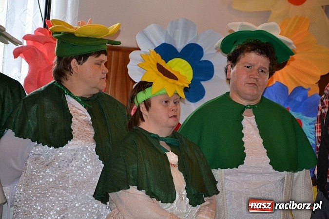 Zdjęcie w galerii na portalu naszraciborz.pl: 50-lecie Domu Pomocy Społecznej Różany Pałac wiadomości z regionu