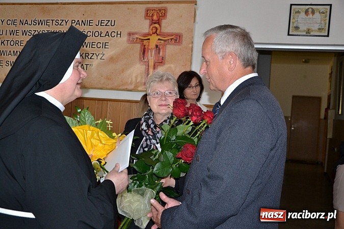 Zdjęcie w galerii na portalu naszraciborz.pl: 50-lecie Domu Pomocy Społecznej Różany Pałac wiadomości z regionu