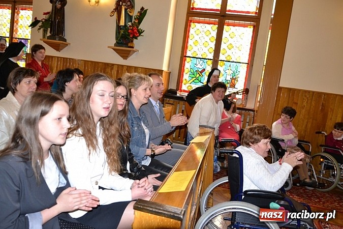 Zdjęcie w galerii na portalu naszraciborz.pl: 50-lecie Domu Pomocy Społecznej Różany Pałac wiadomości z regionu