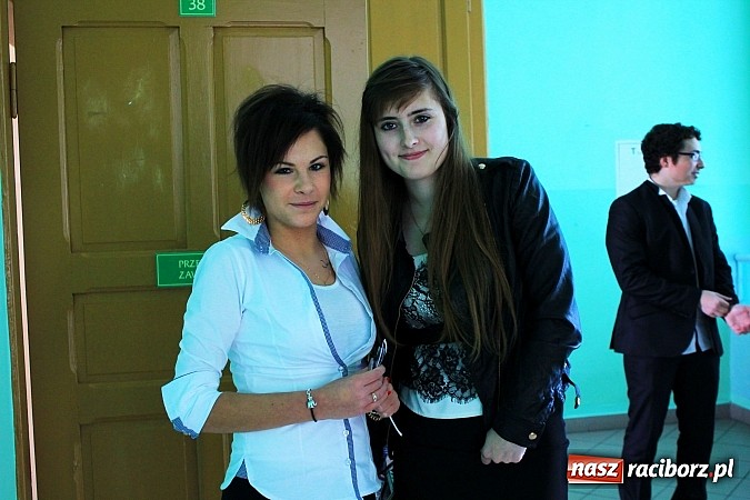 Zdjęcie w galerii na portalu naszraciborz.pl: Maturzyści z ZSE zadowoleni z egzaminu wiadomości z regionu