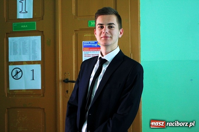 Zdjęcie w galerii na portalu naszraciborz.pl: Maturzyści z ZSE zadowoleni z egzaminu wiadomości z regionu