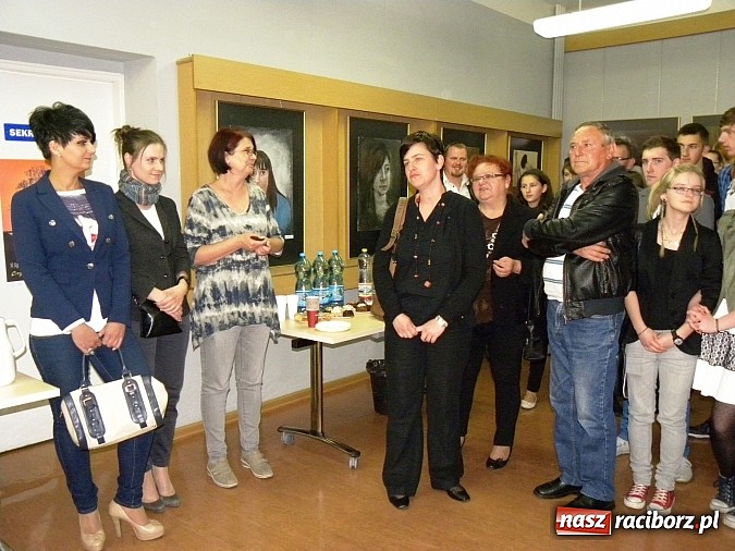 Zdjęcie w galerii na portalu naszraciborz.pl: Młodzi zdolni z Liceum Plastycznego wiadomości z regionu