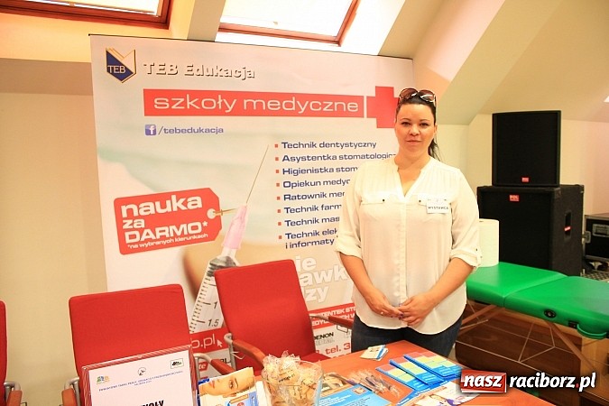 Zdjęcie w galerii na portalu naszraciborz.pl: 1000 ofert pracy na Zamku Piastowskim! Trwają Targi Pracy, Edukacji i Przedsiębiorczości wiadomości z regionu