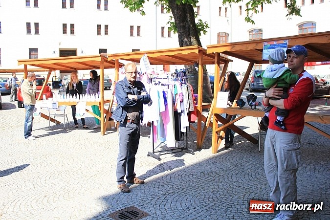 Zdjęcie w galerii na portalu naszraciborz.pl: 1000 ofert pracy na Zamku Piastowskim! Trwają Targi Pracy, Edukacji i Przedsiębiorczości wiadomości z regionu