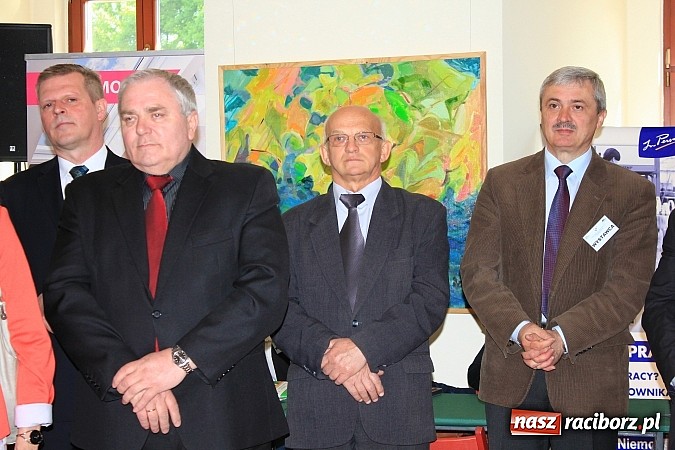 Zdjęcie w galerii na portalu naszraciborz.pl: 1000 ofert pracy na Zamku Piastowskim! Trwają Targi Pracy, Edukacji i Przedsiębiorczości wiadomości z regionu