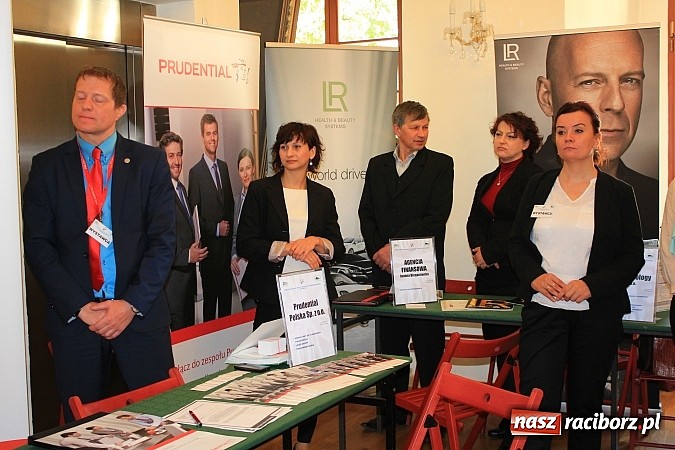 Zdjęcie w galerii na portalu naszraciborz.pl: 1000 ofert pracy na Zamku Piastowskim! Trwają Targi Pracy, Edukacji i Przedsiębiorczości wiadomości z regionu