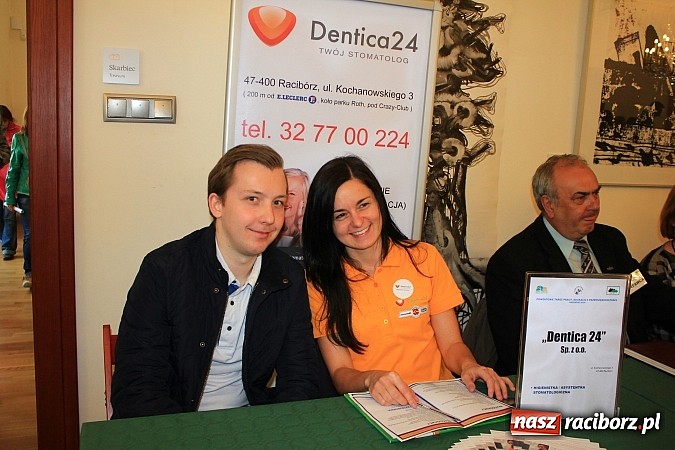 Zdjęcie w galerii na portalu naszraciborz.pl: 1000 ofert pracy na Zamku Piastowskim! Trwają Targi Pracy, Edukacji i Przedsiębiorczości wiadomości z regionu