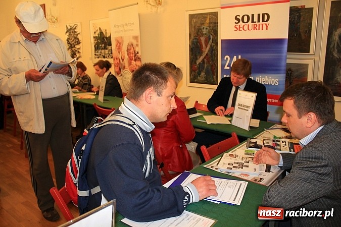 Zdjęcie w galerii na portalu naszraciborz.pl: 1000 ofert pracy na Zamku Piastowskim! Trwają Targi Pracy, Edukacji i Przedsiębiorczości wiadomości z regionu