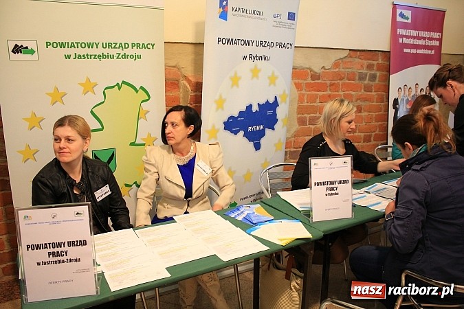 Zdjęcie w galerii na portalu naszraciborz.pl: 1000 ofert pracy na Zamku Piastowskim! Trwają Targi Pracy, Edukacji i Przedsiębiorczości wiadomości z regionu