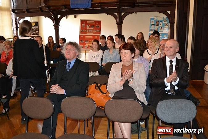 Zdjęcie w galerii na portalu naszraciborz.pl: Konkurs Euro-Eko. Zwycięzca jedzie do parlamentu Europejskiego!  wiadomości z regionu