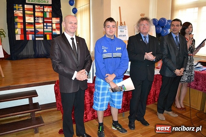 Zdjęcie w galerii na portalu naszraciborz.pl: Konkurs Euro-Eko. Zwycięzca jedzie do parlamentu Europejskiego!  wiadomości z regionu