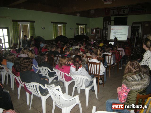 Zdjęcie w galerii na portalu naszraciborz.pl: Piknik podsumowujący projekt  wiadomości z regionu