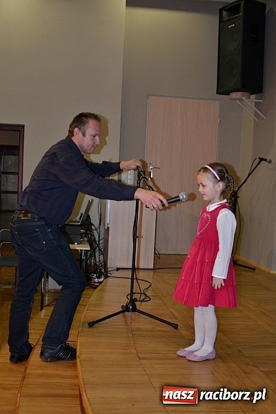 Zdjęcie w galerii na portalu naszraciborz.pl: Przegląd młodych talentów w Tworkowie wiadomości z regionu