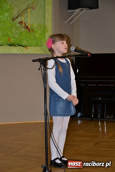 Zdjęcie w galerii na portalu naszraciborz.pl: Przegląd młodych talentów w Tworkowie wiadomości z regionu