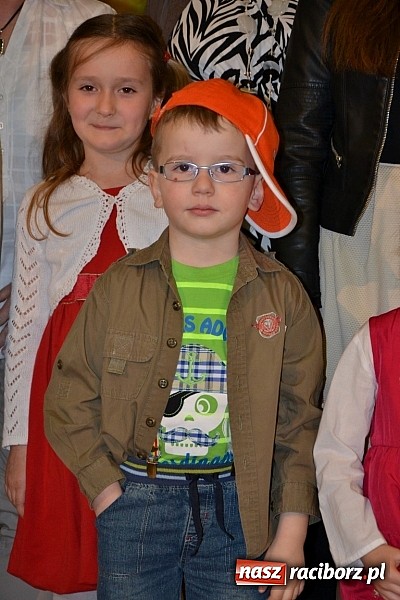 Zdjęcie w galerii na portalu naszraciborz.pl: Przegląd młodych talentów w Tworkowie wiadomości z regionu