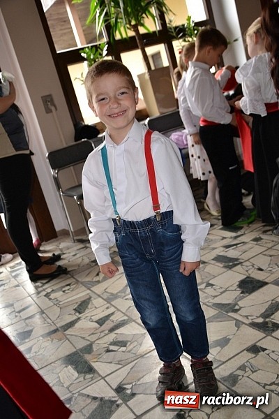 Zdjęcie w galerii na portalu naszraciborz.pl: Przegląd młodych talentów w Tworkowie wiadomości z regionu